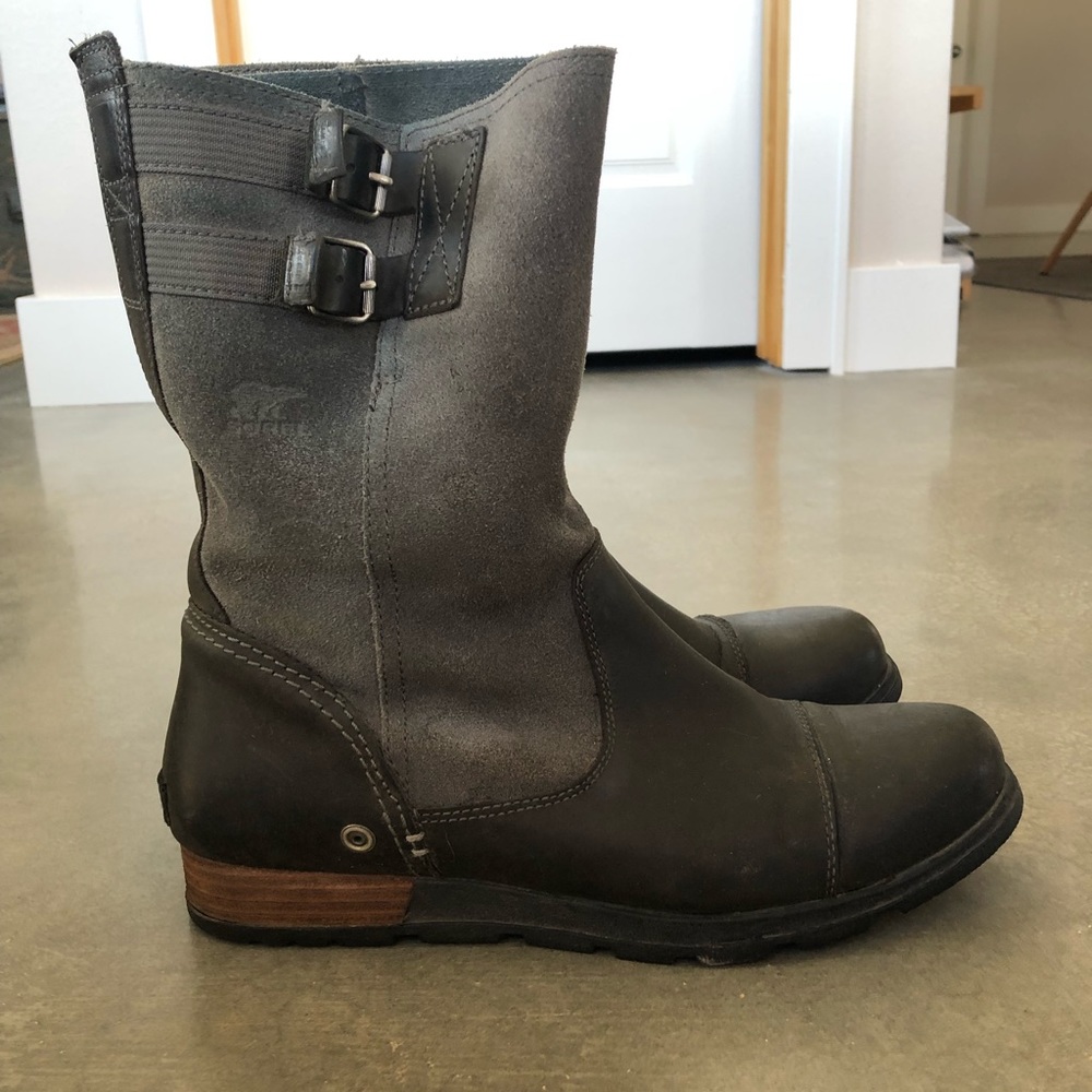 Sorel boots black and grey